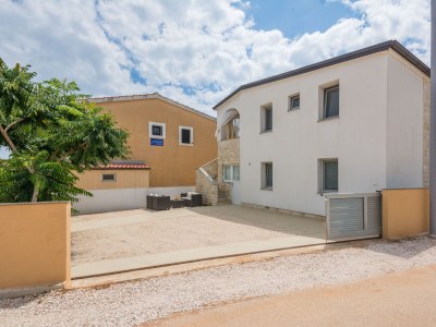 Apartment One bedroom apartment with balcony Vir A-19100-b - Outdoor photo 2