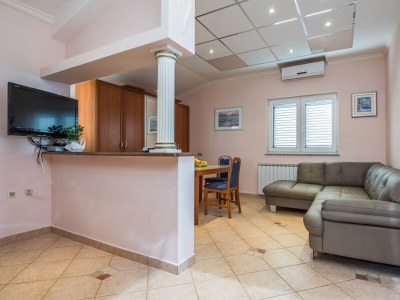 Apartment Two bedroom apartment near beach Vir - Kozjak, Vir A-19117-b - Outdoor photo 5