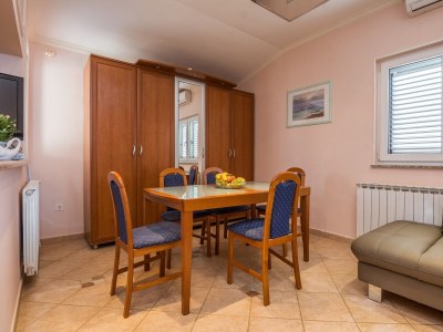 Apartment Two bedroom apartment near beach Vir - Kozjak, Vir A-19117-b - Outdoor photo 6