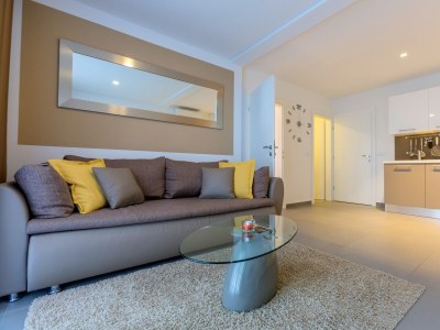 Apartment One bedroom apartment with air-conditioning Makarska A-19147-a - Outdoor photo 17