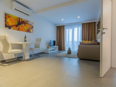 Apartment One bedroom apartment with air-conditioning Makarska A-19147-a - Outdoor photo 20