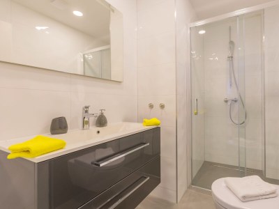 Apartment One bedroom apartment with air-conditioning Makarska A-19147-a - Outdoor photo 25