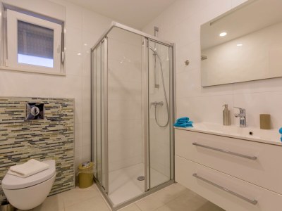 Apartment One bedroom apartment with terrace and sea view Makarska A-19147-e - Outdoor photo 24