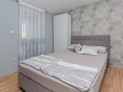 Apartment Two bedroom apartment with balcony and sea view Vir - Lozice, Vir A-18593-b - Outdoor photo 14