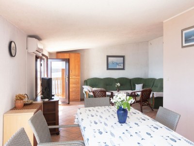 Apartment Two bedroom apartment with balcony and sea view Drage, Biograd A-19189-c - Outdoor photo 20