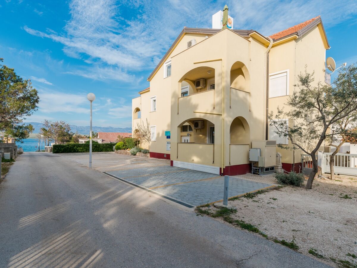 Apartment Two bedroom apartment with balcony and sea view Vir A-18603-f - Outdoor photo 3