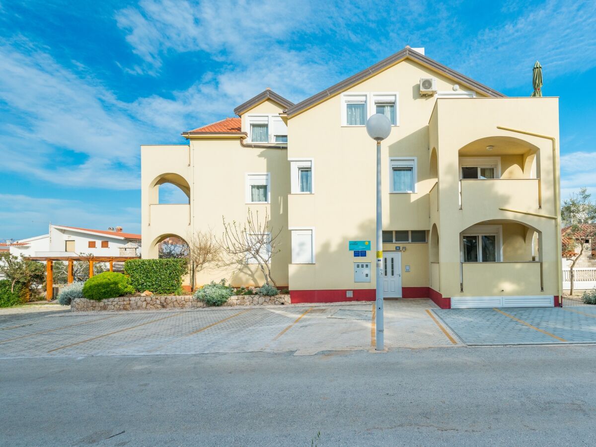 Apartment Three bedroom apartment with balcony and sea view Vir A-18603-g - Outdoor photo 2