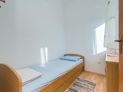 Apartment Three bedroom apartment with balcony and sea view Vir A-18603-g - Outdoor photo 19