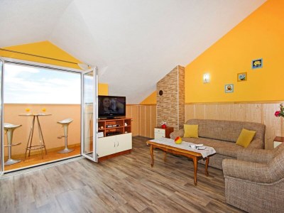 Apartment One bedroom apartment with balcony and sea view Makarska A-19202-b - Outdoor photo 12