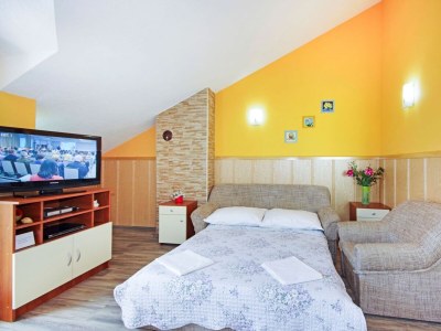 Apartment One bedroom apartment with balcony and sea view Makarska A-19202-b - Outdoor photo 15