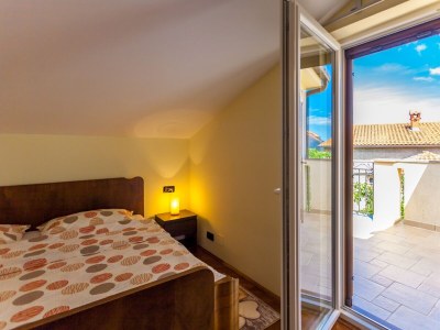 Apartment Two bedroom apartment with terrace Porat, Krk A-19272-a - Outdoor photo 15