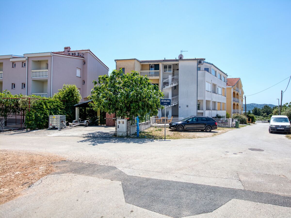 Apartment Two bedroom apartment with terrace Biograd na Moru, Biograd A-18665-a - Outdoor photo 4