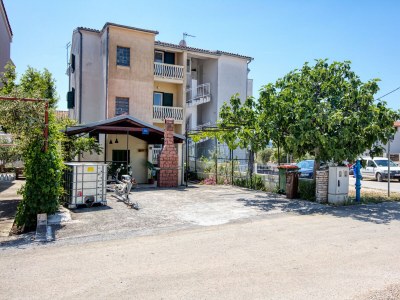 Apartment Two bedroom apartment with terrace Biograd na Moru, Biograd A-18665-a - Outdoor photo 3
