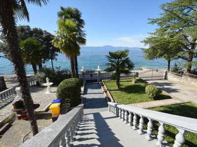 Apartment Studio flat with balcony and sea view Malinska, Krk AS-19314-a - Outdoor photo 7