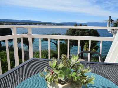 Apartment Studio flat with balcony and sea view Malinska, Krk AS-19314-a - Outdoor photo 15