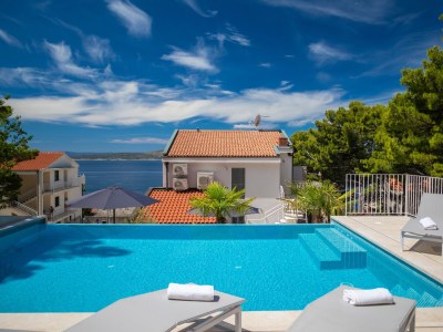 Apartment Two bedroom apartment with balcony and sea view Brela, Makarska A-19345-c - Outdoor photo 3