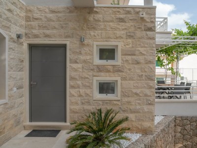 Apartment Two bedroom apartment with balcony and sea view Brela, Makarska A-19345-c - Outdoor photo 12