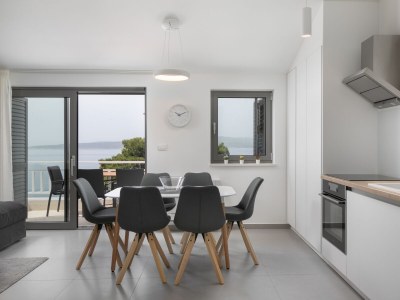 Apartment Two bedroom apartment with balcony and sea view Brela, Makarska A-19345-c - Outdoor photo 18