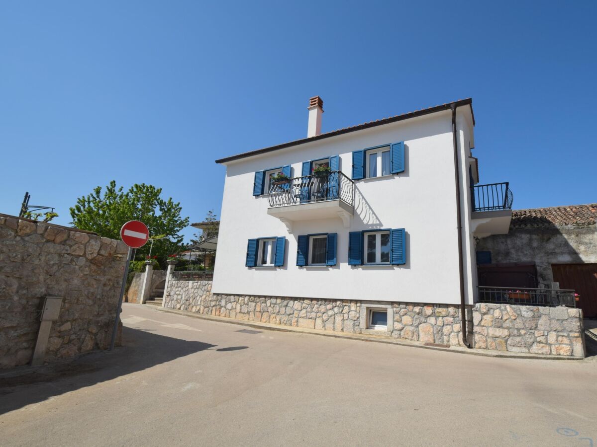 Apartment Apartments by the sea Porat, Krk - 19348 - Outdoor photo 3