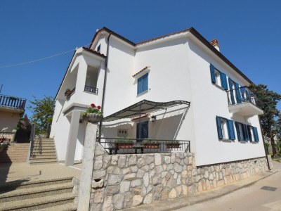 Apartment Two bedroom apartment with balcony and sea view Porat, Krk A-19348-b in Malinska - Apartment