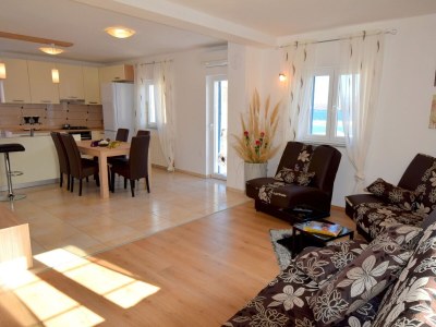 Apartment Two bedroom apartment with balcony and sea view Porat, Krk A-19348-b - Outdoor photo 6