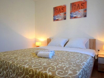 Apartment Two bedroom apartment with balcony and sea view Porat, Krk A-19348-b - Outdoor photo 11