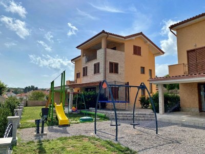 Apartment Two bedroom apartment with terrace and sea view Šilo, Krk A-18685-a - Outdoor photo 3