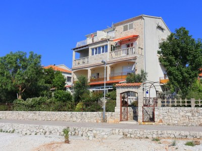 Apartment Two bedroom apartment near beach Seget Donji, Trogir A-19351-b - Outdoor photo 3