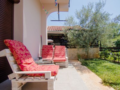 Apartment One bedroom apartment with terrace Milovcici, Krk A-19352-a - Outdoor photo 6