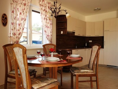 Apartment Two bedroom apartment with terrace and sea view Šilo, Krk A-18685-c - Outdoor photo 14