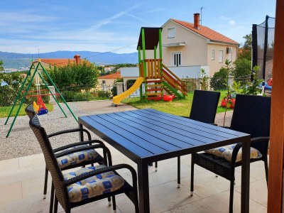 Apartment Two bedroom apartment with terrace and sea view Šilo, Krk A-18685-c - Outdoor photo 26