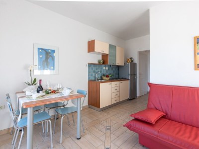 Apartment Two bedroom apartment with balcony and sea view Malinska, Krk A-19359-a - Outdoor photo 6