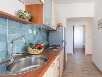 Apartment Two bedroom apartment with balcony and sea view Malinska, Krk A-19359-a - Outdoor photo 8