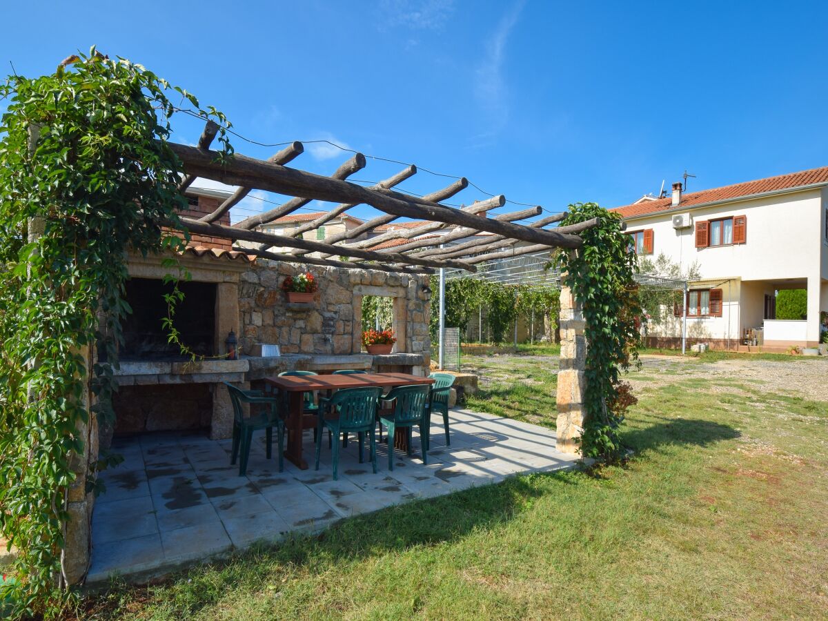 Apartment One bedroom apartment with terrace and sea view Turčić, Krk A-19361-b - Outdoor photo 4