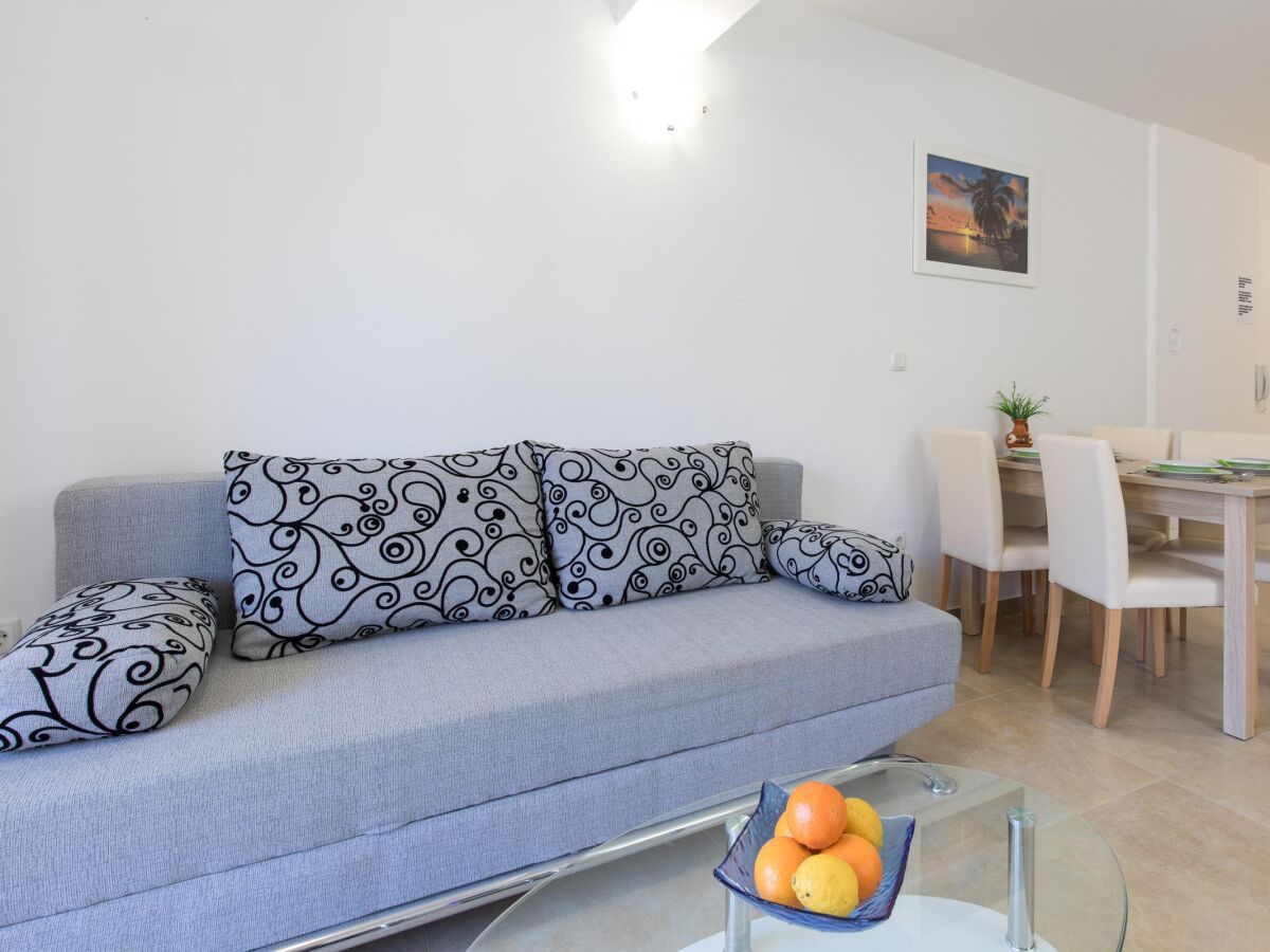 Apartment One bedroom apartment with balcony Malinska, Krk A-19371-a - Outdoor photo 4