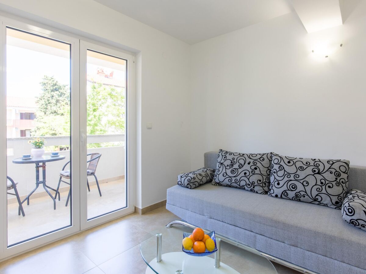 Apartment One bedroom apartment with balcony Malinska, Krk A-19371-a - Outdoor photo 5