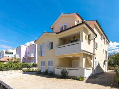 Apartment One bedroom apartment with balcony Malinska, Krk A-19371-a - Outdoor photo 2