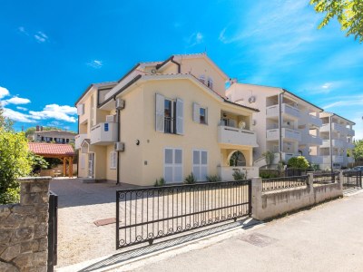 Apartment One bedroom apartment with balcony Malinska, Krk A-19371-a - Outdoor photo 3