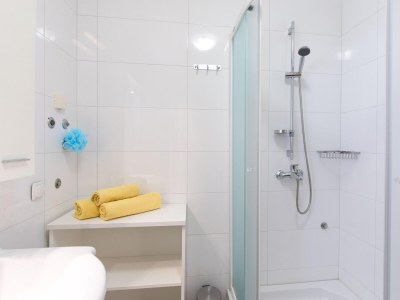 Apartment One bedroom apartment with balcony Malinska, Krk A-19371-a - Outdoor photo 15