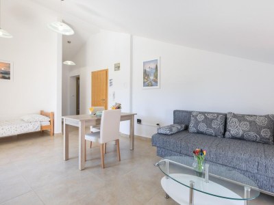 Apartment One bedroom apartment with balcony Malinska, Krk A-19371-c in Malinska - Apartment