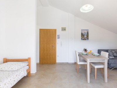 Apartment One bedroom apartment with balcony Malinska, Krk A-19371-c - Outdoor photo 8