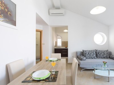 Apartment One bedroom apartment with balcony Malinska, Krk A-19371-d - Outdoor photo 6