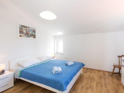 Apartment One bedroom apartment with balcony Malinska, Krk A-19371-d - Outdoor photo 10