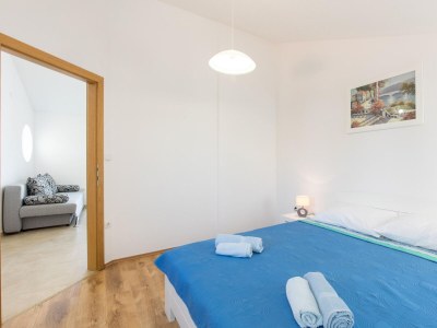 Apartment One bedroom apartment with balcony Malinska, Krk A-19371-d - Outdoor photo 12