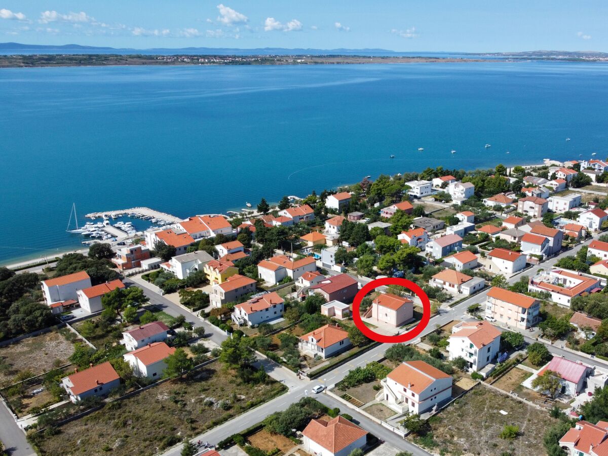 Apartment Three bedroom apartment with terrace Vrsi - Mulo, Zadar A-18914-b - Outdoor photo 2