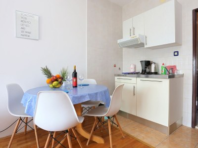 Apartment One bedroom apartment with balcony and sea view Podgora, Makarska A-18918-a - Outdoor photo 8