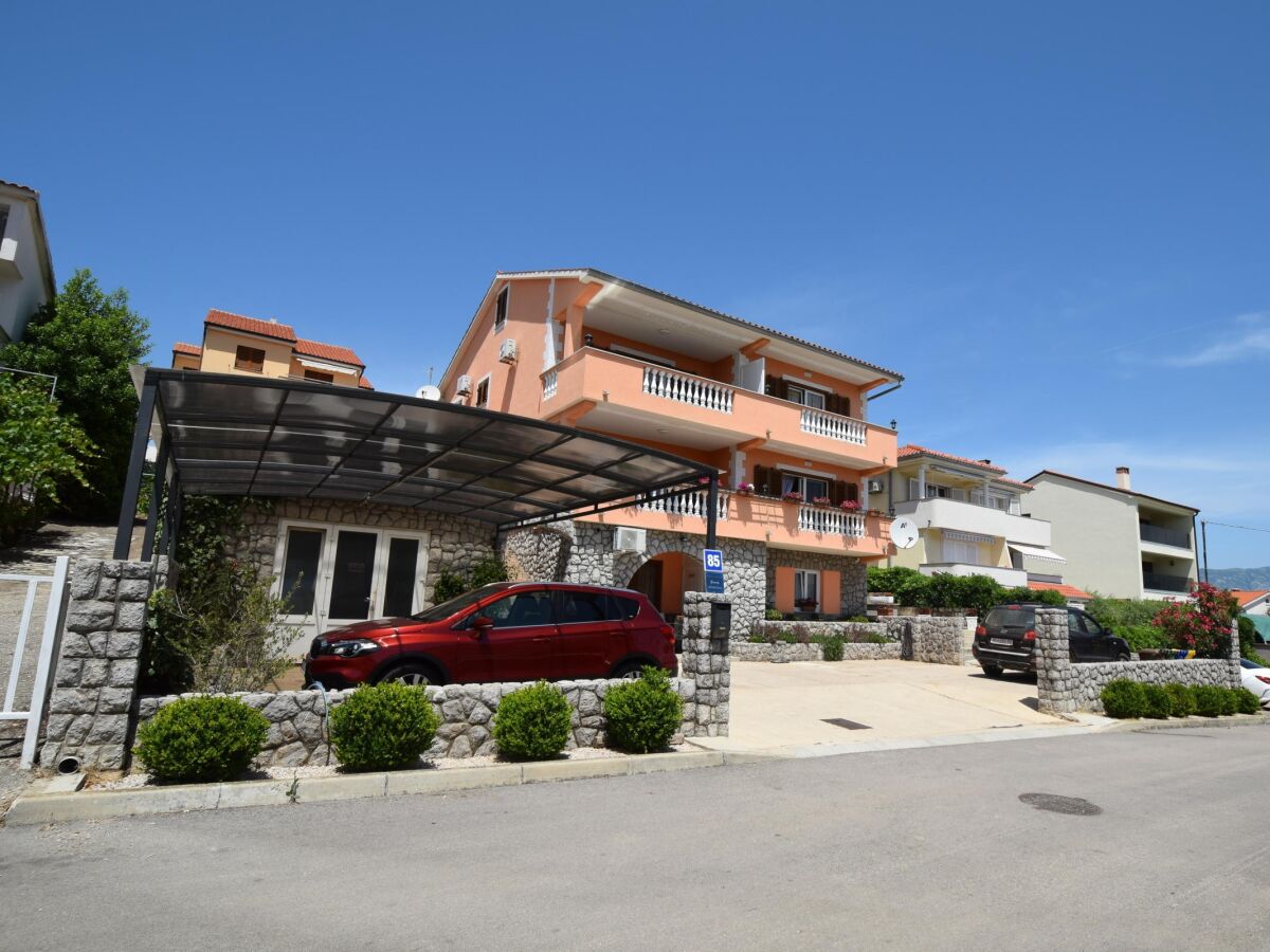 Apartment Two bedroom apartment with terrace Čižići, Krk A-19375-c - Outdoor photo 3