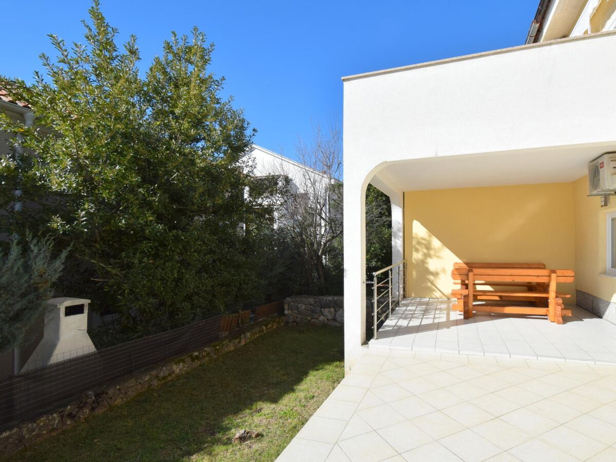 Apartment Two bedroom apartment with terrace Krk A-19378-a