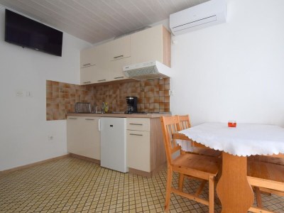 Apartment Two bedroom apartment with terrace Krk A-19378-b - Outdoor photo 6