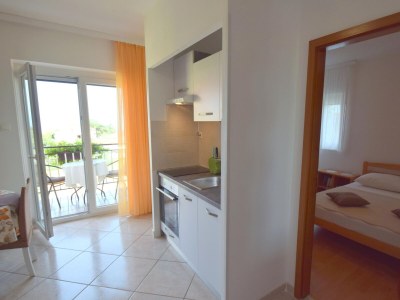 Apartment One bedroom apartment with balcony and sea view Malinska, Krk A-19381-a - Outdoor photo 13